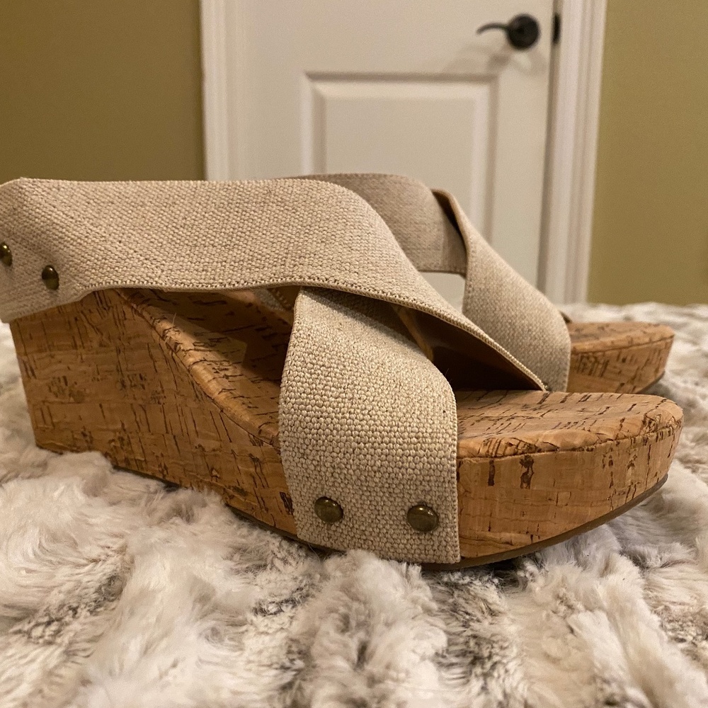 Lucky Brand Wedge Sandals